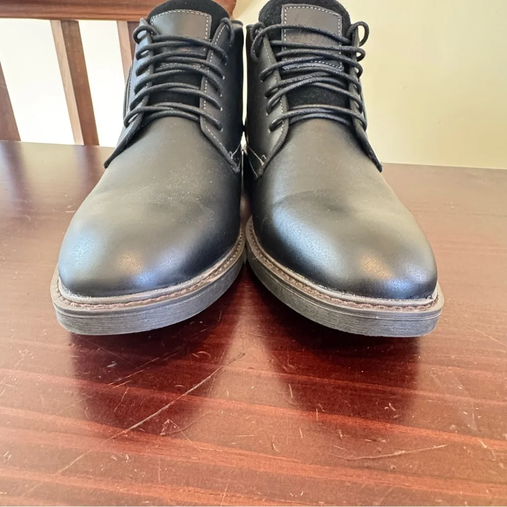 Arkbird black leather Chuka boots men’s size 12